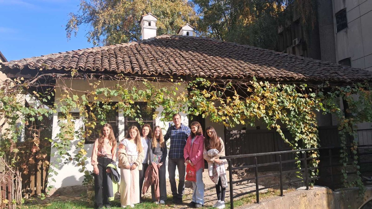 IMG-8641eae9b12571dc2475706677eb97fb-V